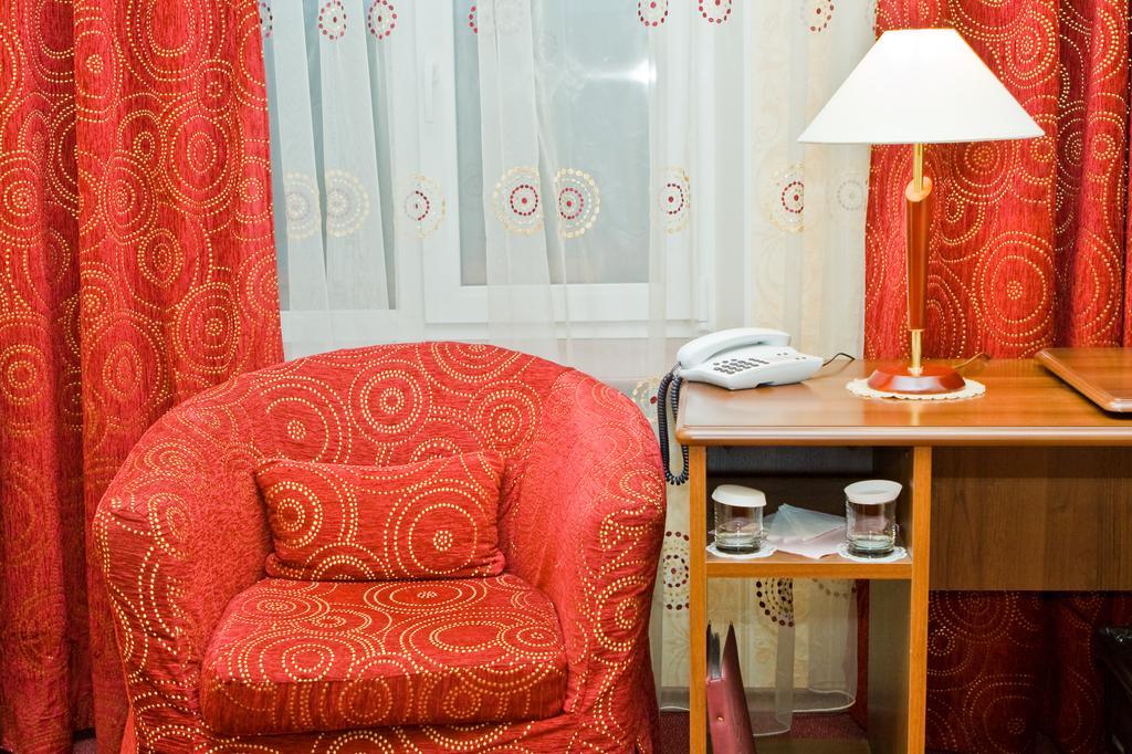 Hotel Menshikov Sankt Petersburg Zimmer foto